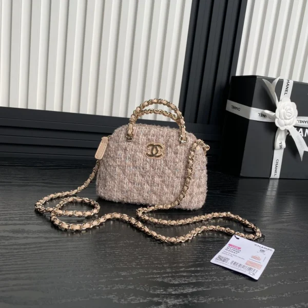 Modèle Chanel 24B Cc matelassé chaîne à anse supérieure coloris rose Tweed / sequin — réplique