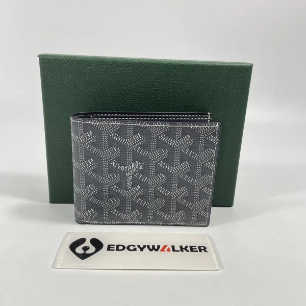 Portefeuille Goyard coloris gris – pour homme — réplique