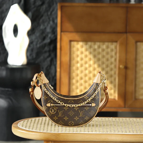Sac Louis Vuitton Loop en Monogram toile — réplique