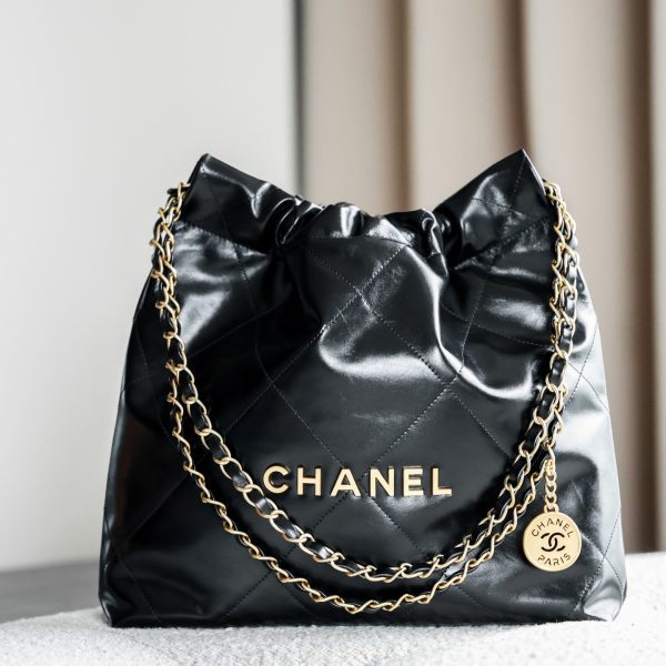 Chanel 22 moyen format sac noir — réplique