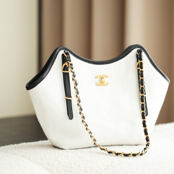 Chanel 25S Maxi Shopping cabas blanc Woven — réplique