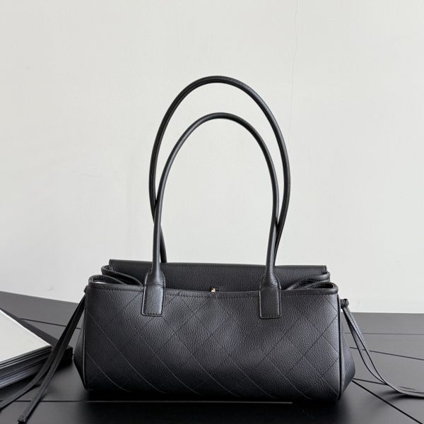Chanel 26S East West cabas noir — réplique