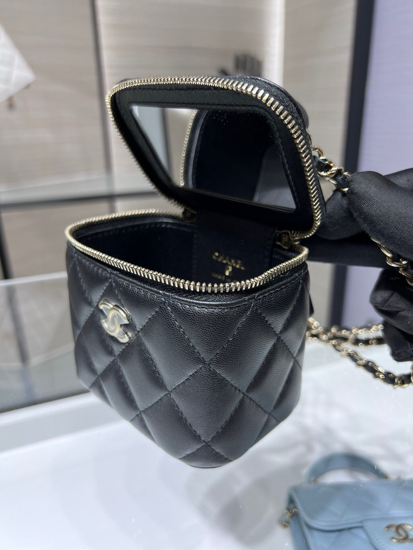 Chanel Mini Vanity noir — réplique – Image 5