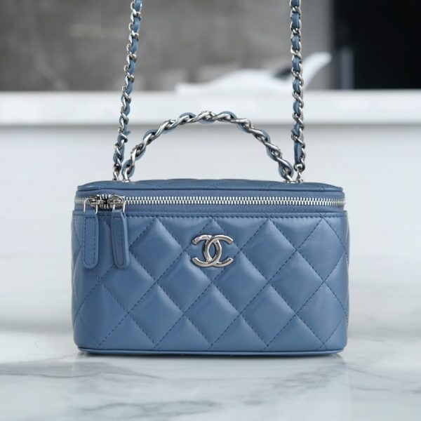 Chanel Vanity Metal avec poignée Cyan — réplique