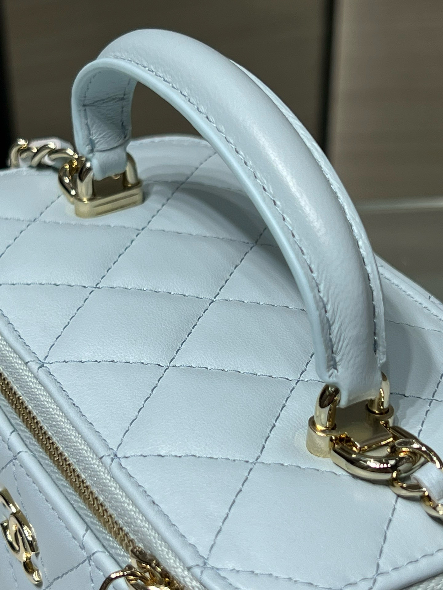 Chanel Long Vanity avec poignée bleu clair — réplique – Image 5
