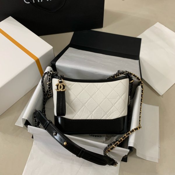 Chanel Gabrielle Hobo sac blanc — réplique