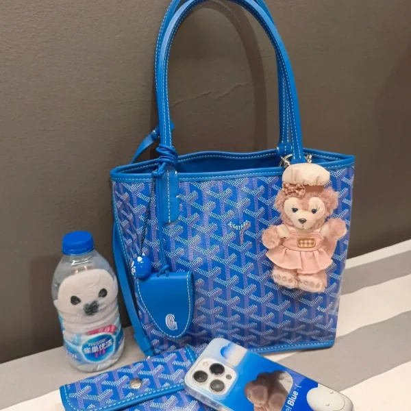 Sac Goyard mini anjou coloris bleu cuir — réplique