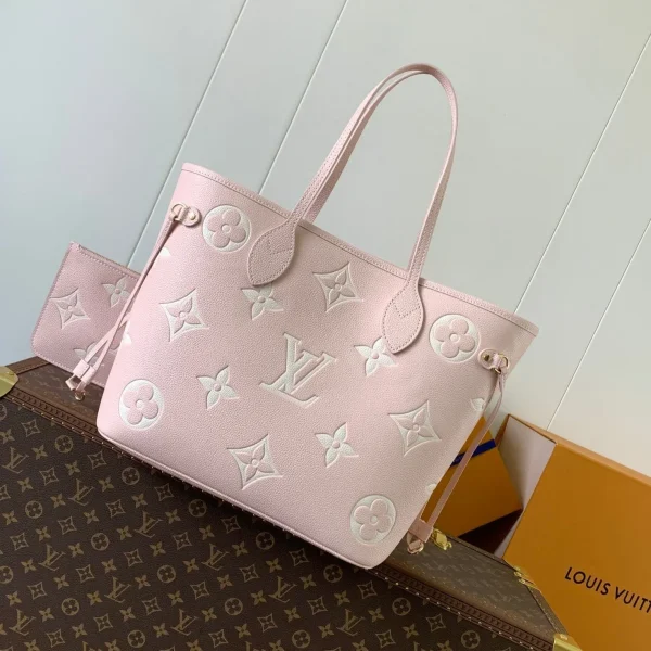 Modèle Louis Vuitton Neverfull coloris rose 32 — réplique