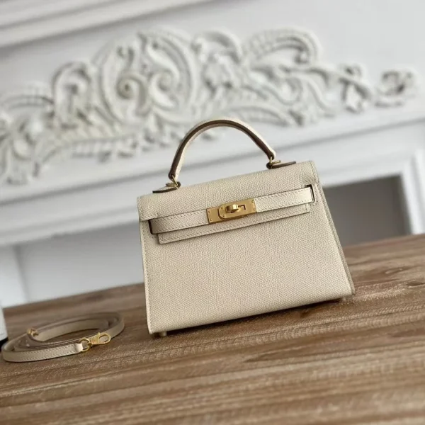 Modèle HN mini 19 coloris blanc cuir de veau finitions dorées — réplique