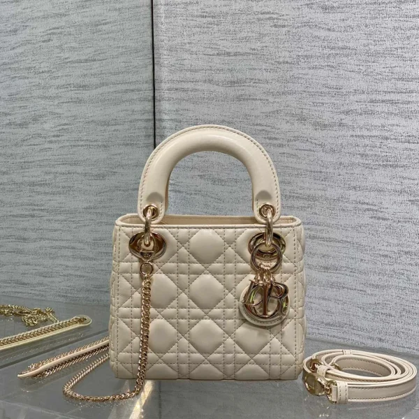 Sac Dior mini Lady en latte cannage — réplique