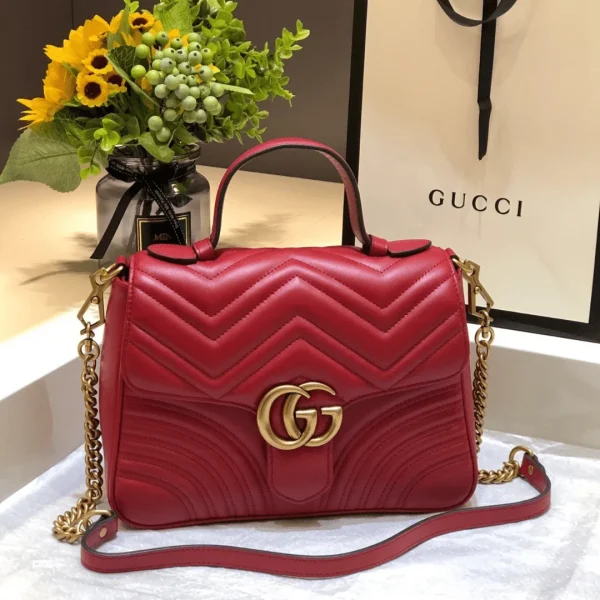 Sac à main Gucci Marmont à anse supérieure coloris rouge 27 cm – pour femme — réplique