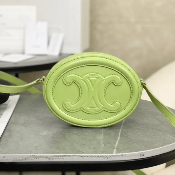 Sac à main Céline mini 11 coloris vert cuir lisse 16 × 12.5 × 4 cm — réplique