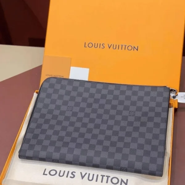 Portefeuille Louis Vuitton coloris noir avec 25 cm – pour homme — réplique