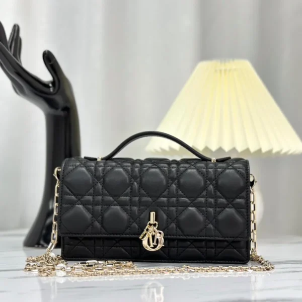 Sac bandoulière Dior coloris noir 21 × 11.5 cm – pour femme — réplique