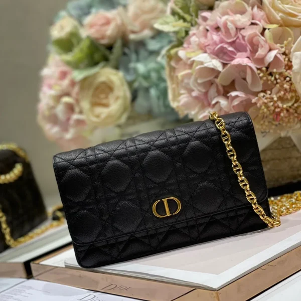 Sac à main Dior Woc coloris noir avec fermoir doré 20 × 11.5 × 3.5 cm – pour femme — réplique