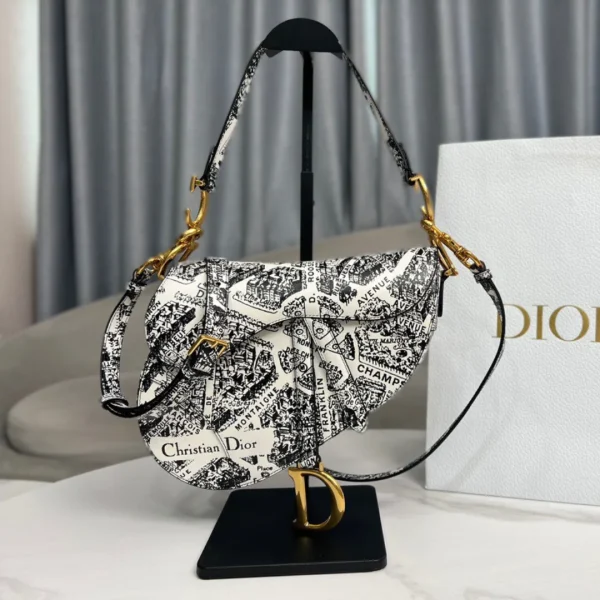 Sac à main Dior 11 Saddle fermoir doré 25 × 20 × 6 cm – pour femme — réplique
