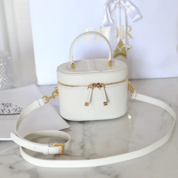 Sac à main Dior voyage coloris blanc 20 × 12 × 14 – pour femme — réplique