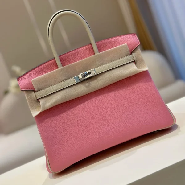 Modèle HN 25 coloris rose/coloris beige personnalisé finitions palladiées — réplique