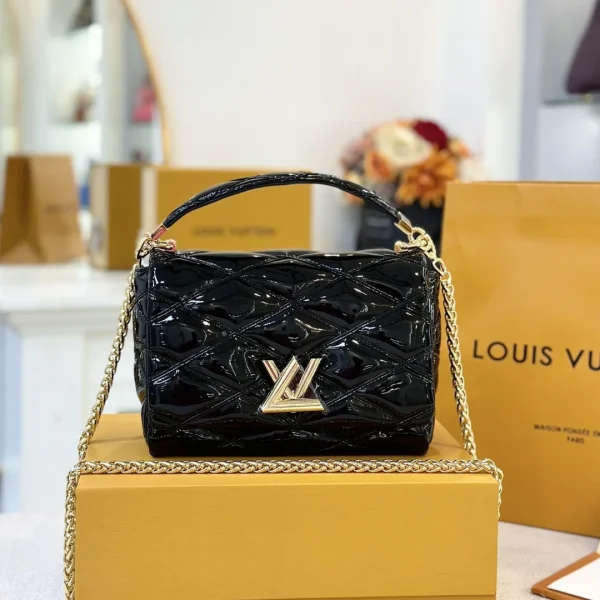 Sac à main Louis Vuitton Twist verni coloris noir 23 cm – pour femme — réplique