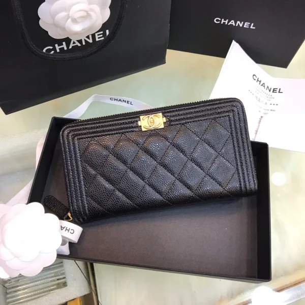 Portefeuille Chanel coloris noir cuir grainé fermoir doré 19 × 10.5 cm — réplique