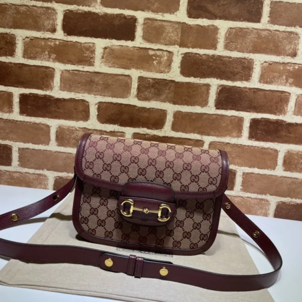 Sac porté épaule Gucci petit format Horsebit (tout coloris ) — réplique