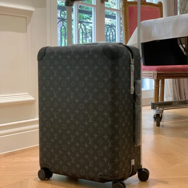 Modèle Louis Vuitton Horizon 55 Monogram Eclipse toile — réplique