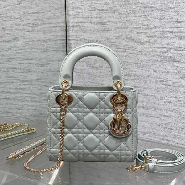 Sac Dior mini Lady en opaline coloris gris — réplique