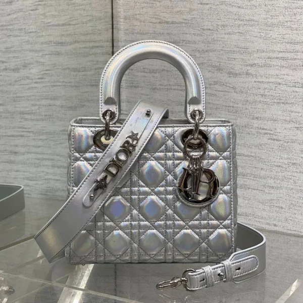 Modèle Dior métallisé argenté Cannage cuir d’agneau — réplique