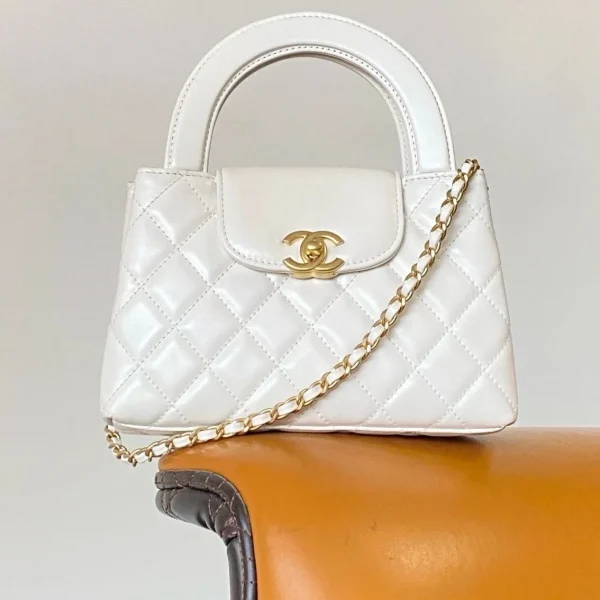 Cabas Chanel Kelly mini coloris blanc — réplique