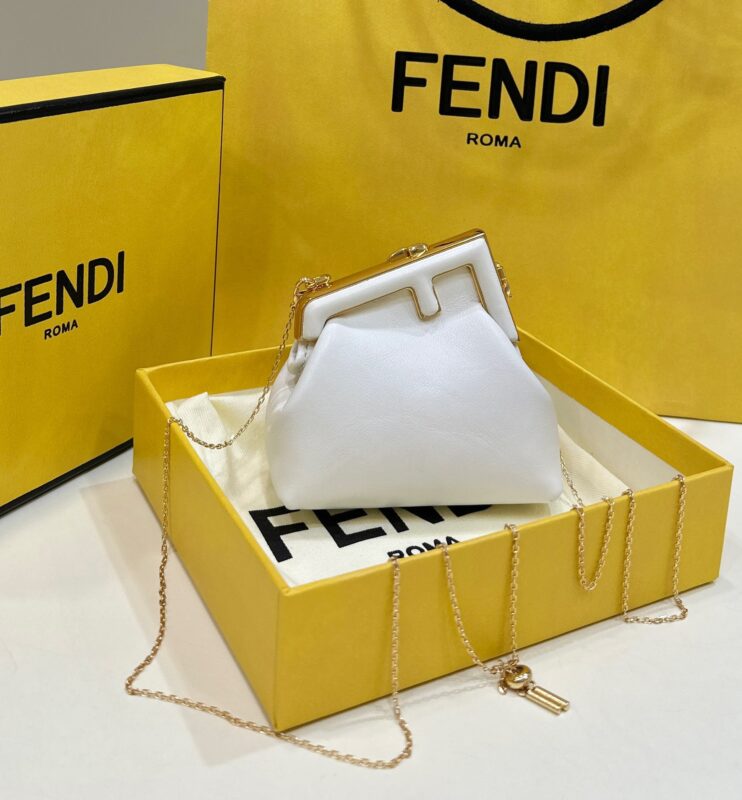 Fendi First Mini blanc — réplique