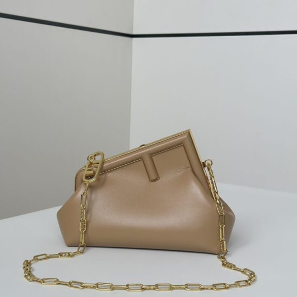 Fendi First marron — réplique