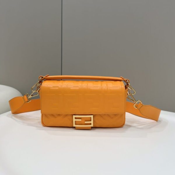 Fendi Baguette Orange — réplique