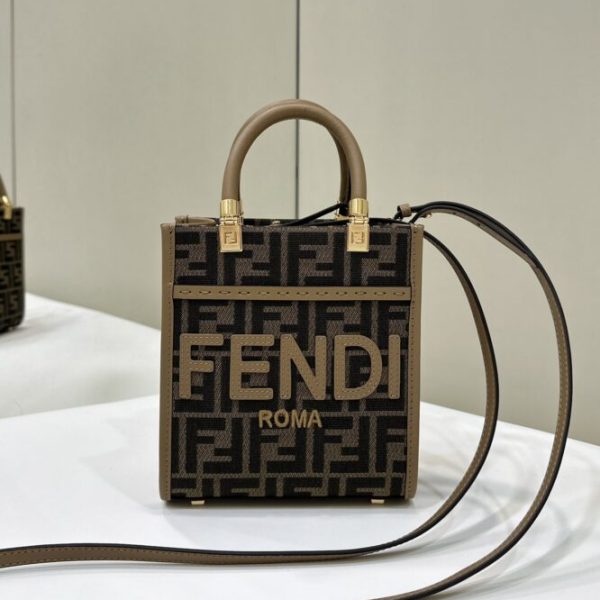 Fendi Mini cabas marron Monogram — réplique