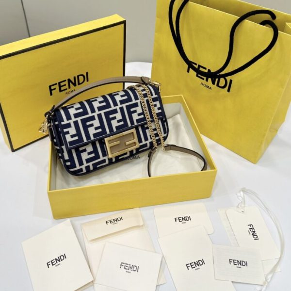 Fendi Baguette petit format Cotton bleu — réplique