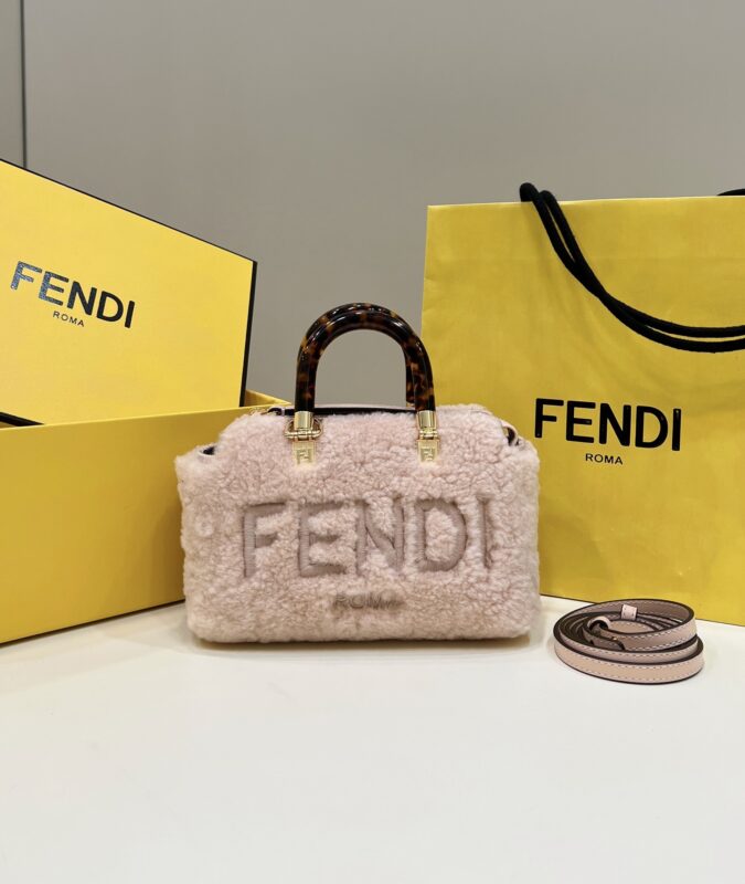 Fendi By The Way Boston rose Wool — réplique