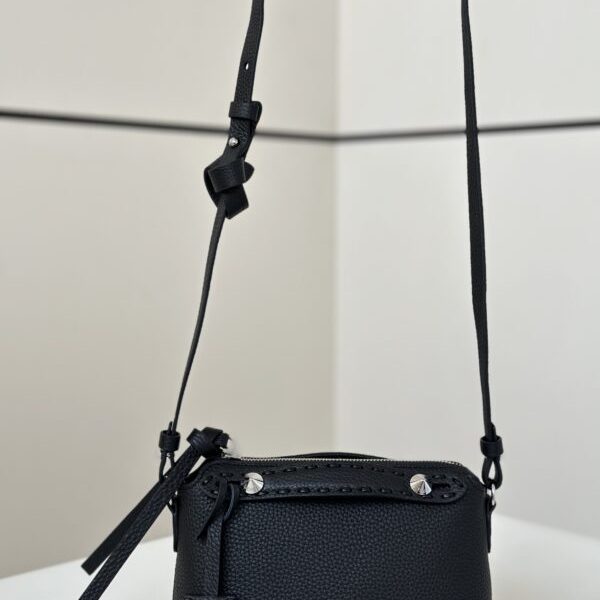Fendi By The Way noir — réplique