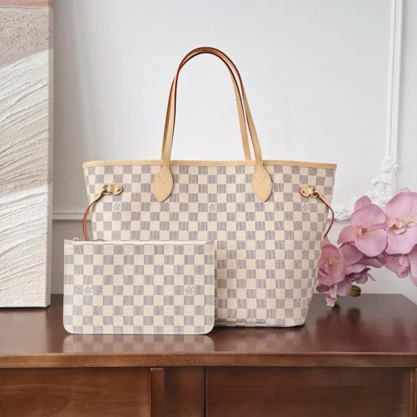 Cabas Louis Vuitton Neverfull, damier clair, 32 × 29 × 17 cm — réplique