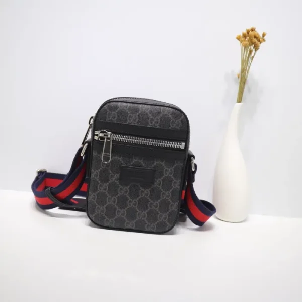 Gucci à bandoulière petit format sac porté épaule — réplique