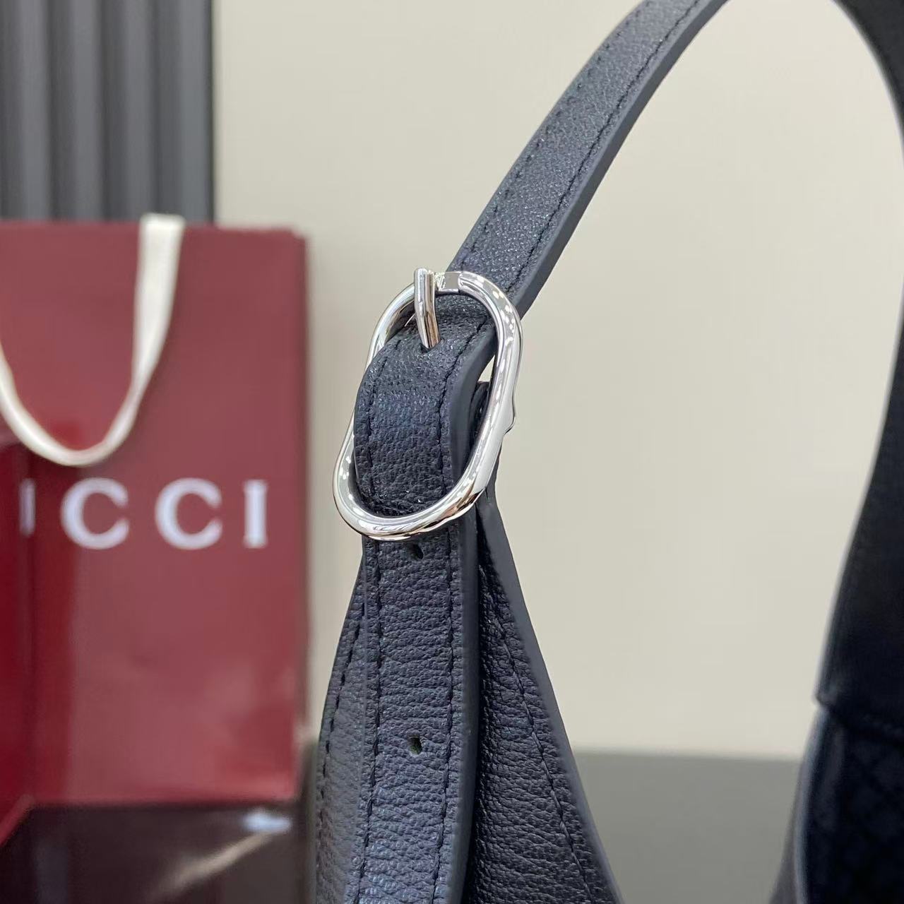 Gucci Jackie 1961 moyen format sac porté épaule — réplique – Image 15