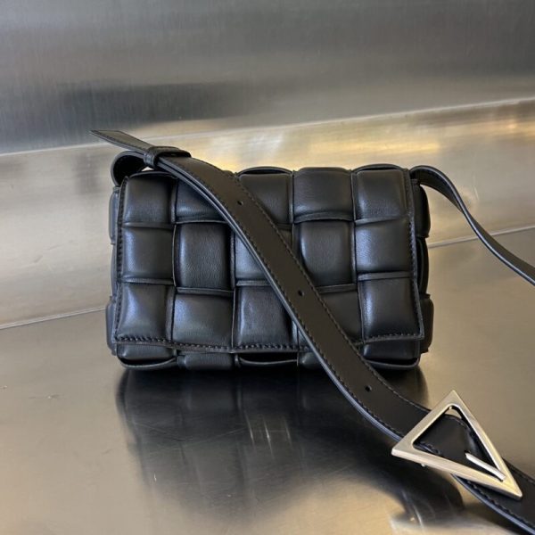 Bottega Veneta Cassette 2022 — réplique