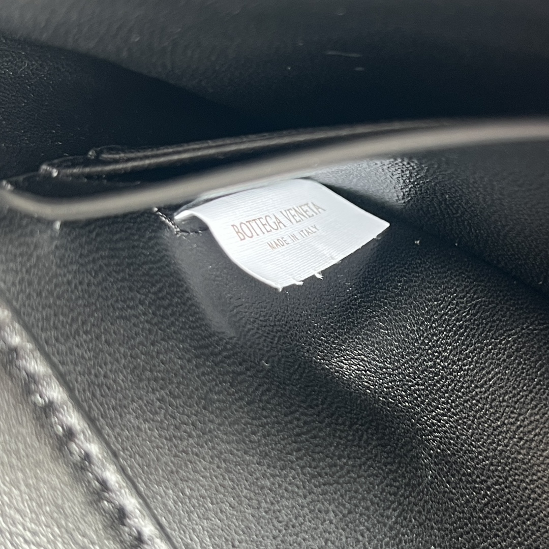 Bottega Veneta Knot Lock — réplique – Image 14