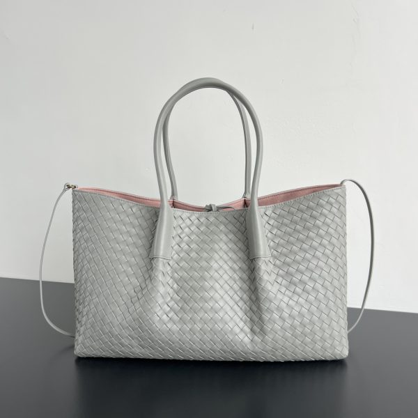 Bottega Veneta Pinacoteca grand format — réplique