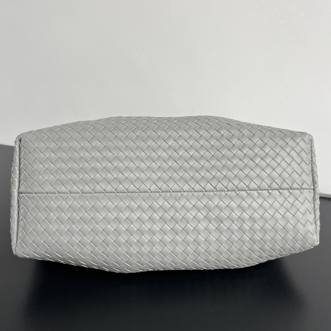 Bottega Veneta Pinacoteca grand format — réplique – Image 9