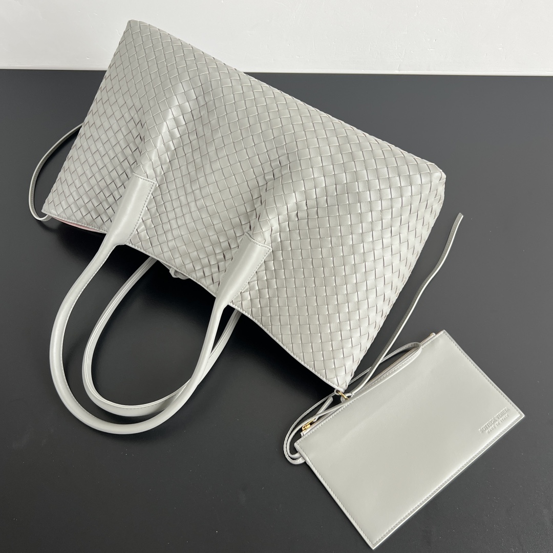 Bottega Veneta Pinacoteca grand format — réplique – Image 10