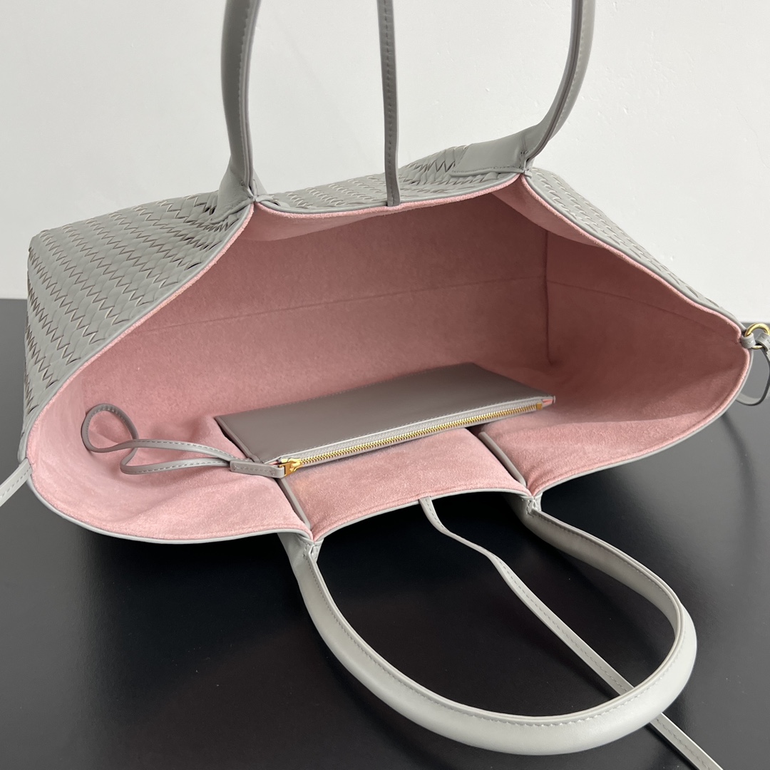 Bottega Veneta Pinacoteca grand format — réplique – Image 13