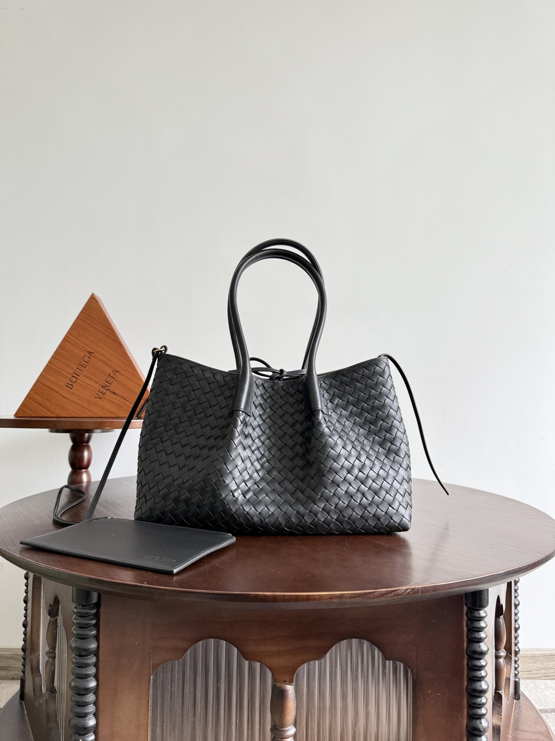 Bottega Veneta Pinacoteca grand format — réplique – Image 15