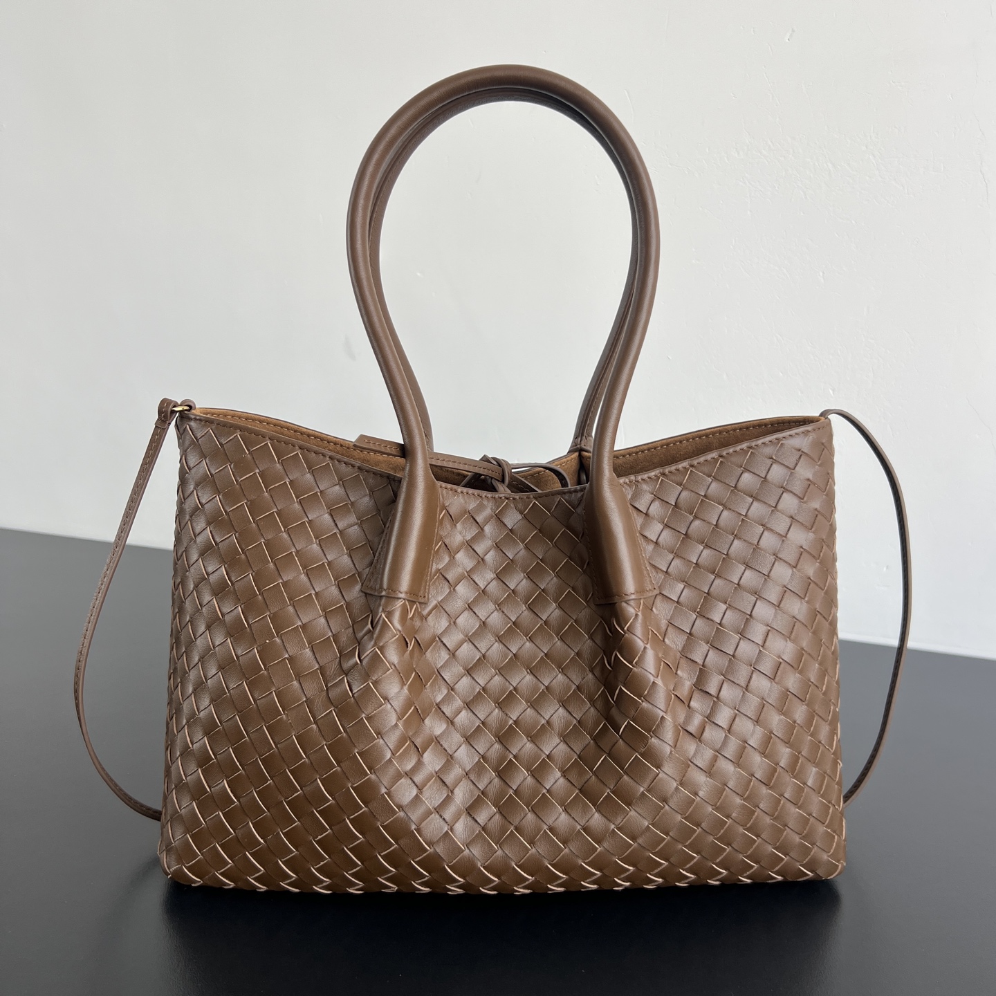 Bottega Veneta Pinacoteca grand format — réplique – Image 21