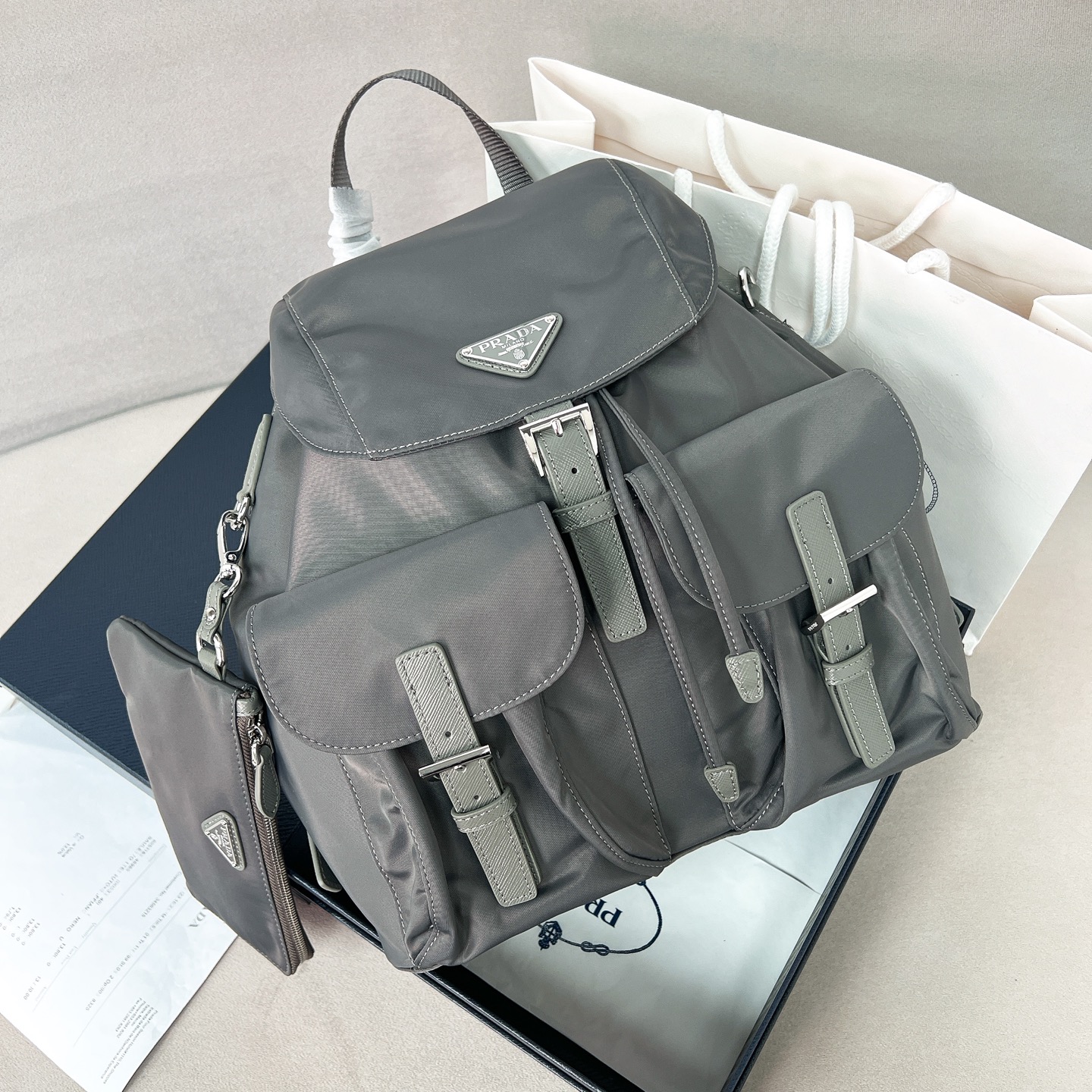 Prada petit format 1978 Re-Nylon sac à dos — réplique – Image 2