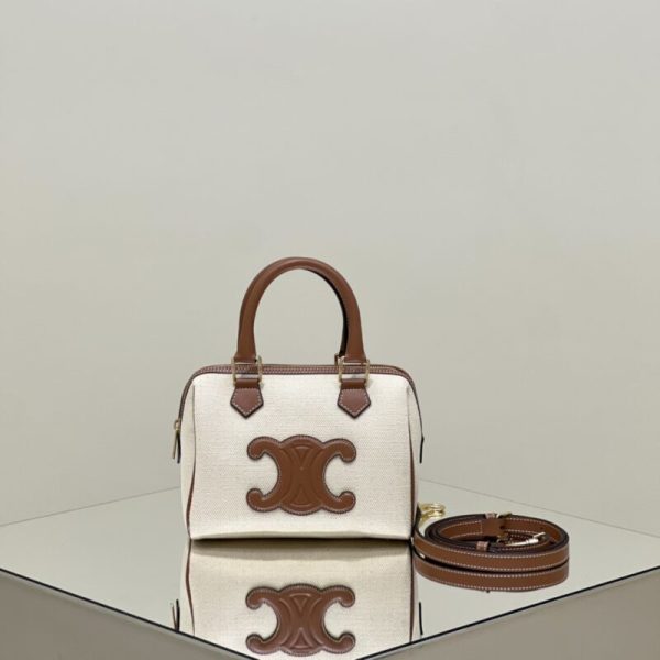 Celine Triomphe Boston blanc — réplique