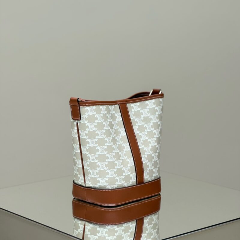 Celine Triomphe Bucket — réplique – Image 3